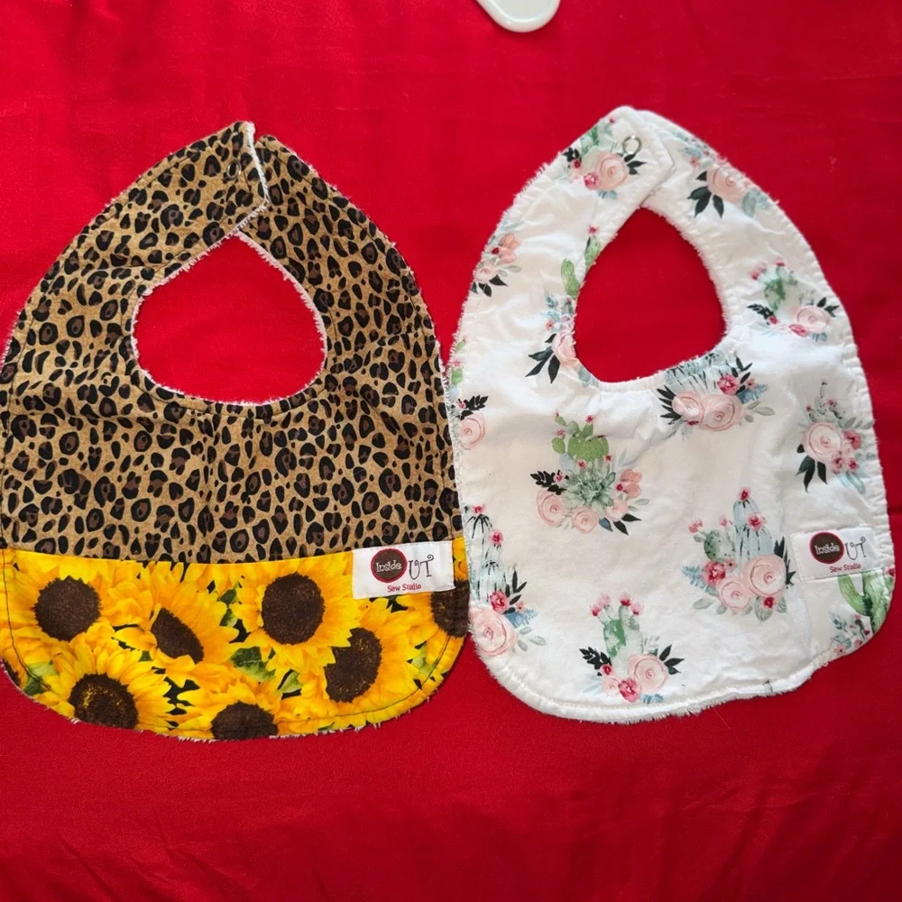 Koala Kids Leopard and Floral‎ Bib Duo